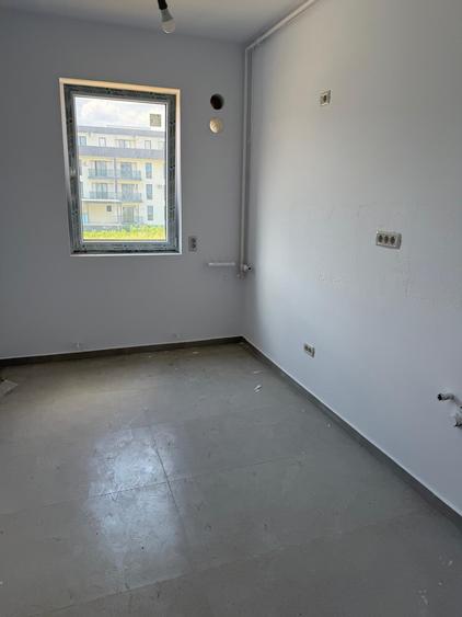 Apartament cu 2 camere decomandat în Dobroești