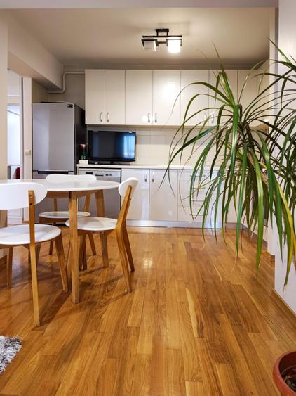 Apartament cu 2 camere semidecomandat în Est