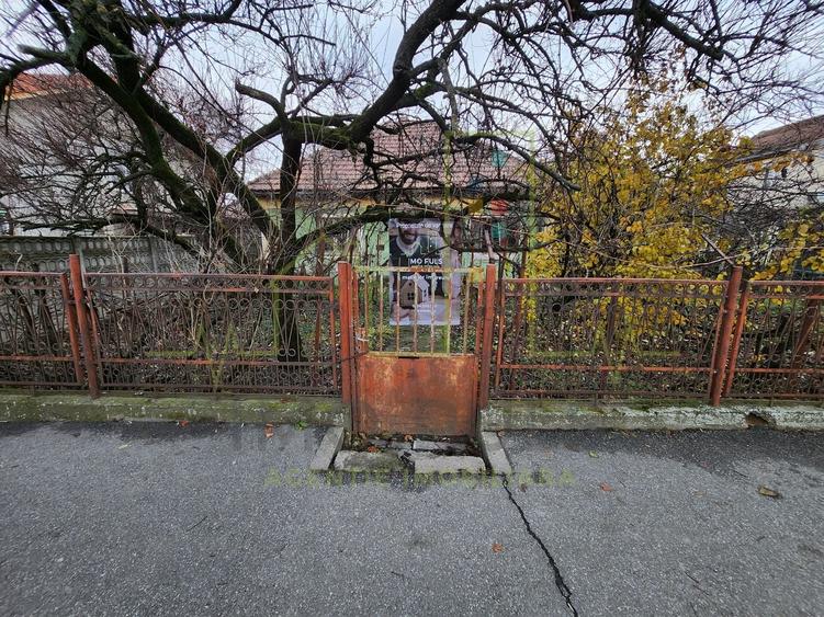 Teren Construcții intravilan de 1842 mp, în Girocului