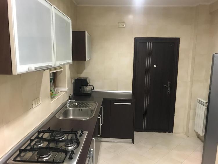 Apartament cu 4 camere circular în P-ța Unirii
