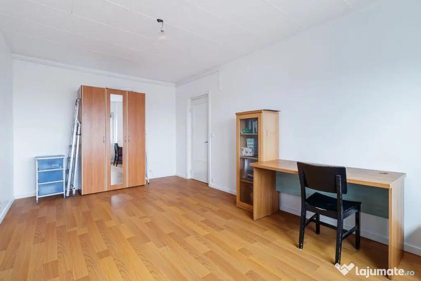 Apartament cu 3 camere decomandat în Nord