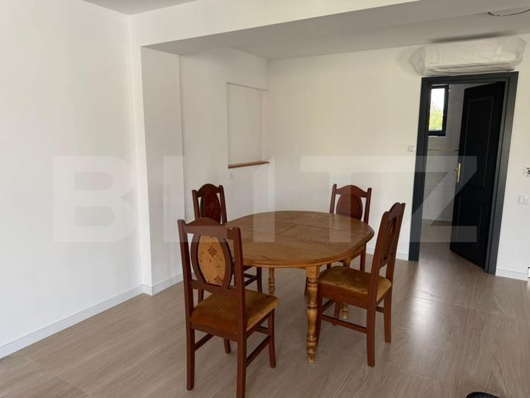 Apartament cu 3 camere decomandat, mobilat în Central