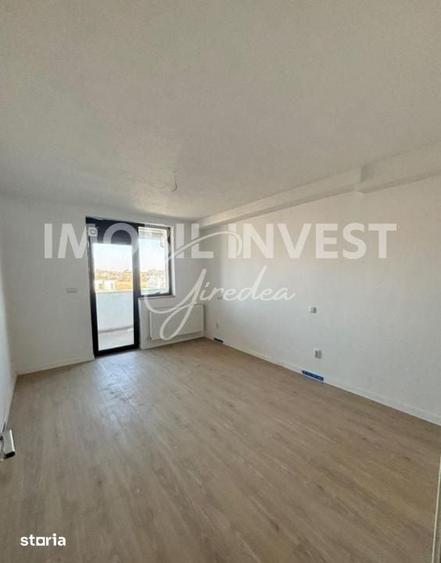 Apartament cu 5 camere, scara interioara, 4 bai, finisaje moderne - 3