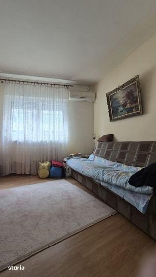 Casă cu 4 camere cu Teren 102 Mp în Casa de Cultură
