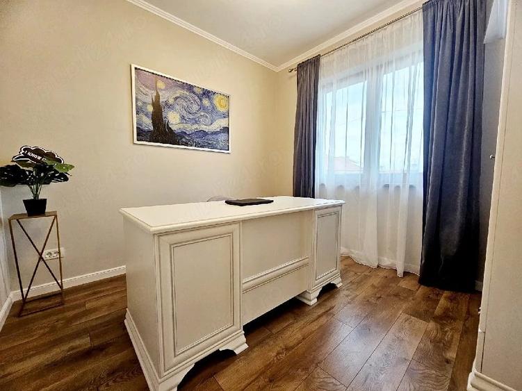 Casă cu 5 camere cu Teren 335 Mp în Dumbrăvița