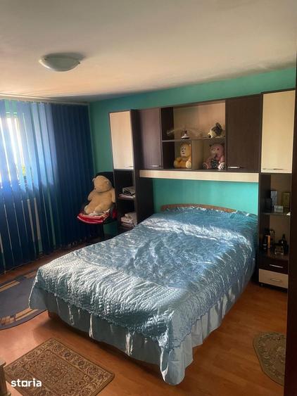 Casă cu 4 camere cu Teren 600 Mp în Bariera Vâlcii