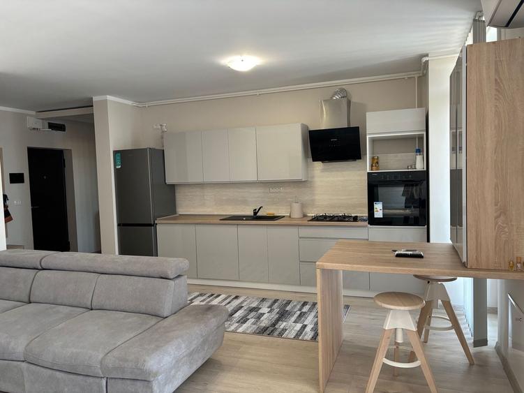 Apartament cu 2 camere decomandat, mobilat în Spitalul Județean