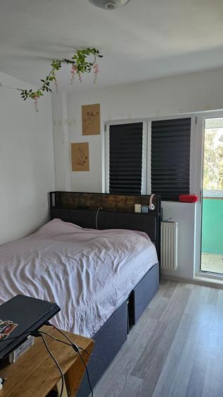 Apartament cu 4 camere decomandat în Dristor