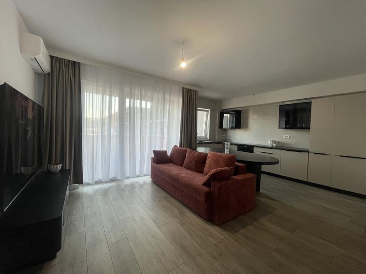 Apartament cu 2 camere decomandat în Sud