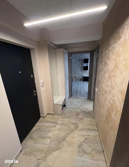 Apartament cu 2 camere decomandat în Craiovița Nouă
