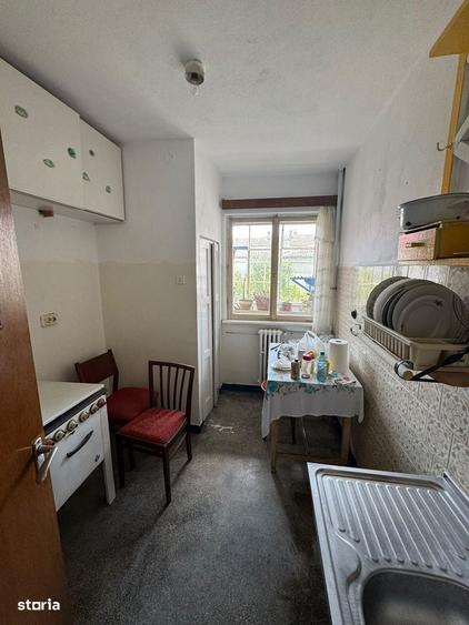 Apartament cu 3 camere semidecomandat în Ultracentral