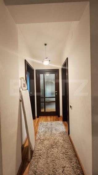Apartament cu 3 camere decomandat, mobilat în Nufărul