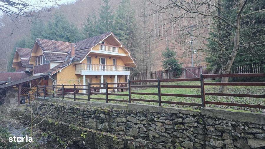 Casa/Pensiune,doua imobile intr-unul singur de vanzare, Bratca - 13