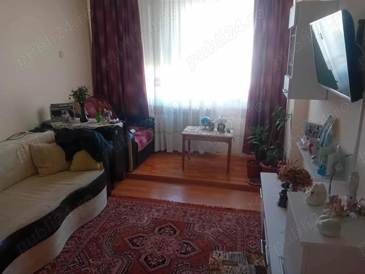 Apartament cu 2 camere semidecomandat în Dărmănești