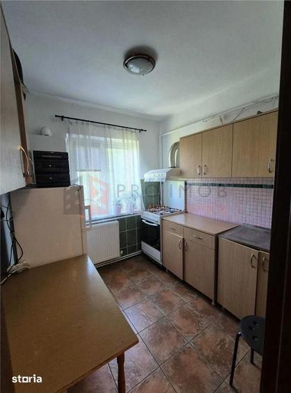 Apartament cu 2 camere decomandat, mobilat în Bălcescu