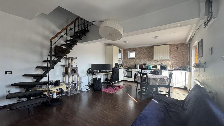 Apartament cu 2 camere semidecomandat, mobilat în Brâncoveanu