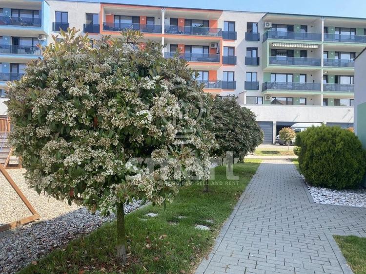 Apartament cu 2 camere semidecomandat, mobilat în Borhanci