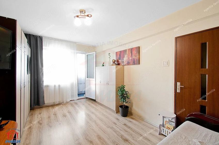 Apartament cu 2 camere decomandat în Micro 19