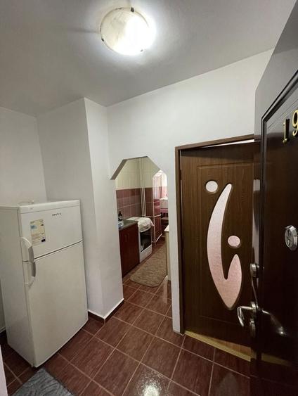 Garsonieră decomandată în Central