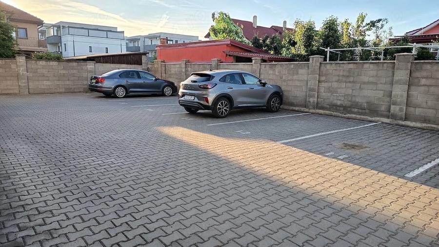 Apartament cu 2 camere decomandat în Giroc