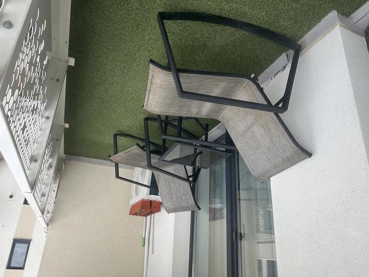 Apartament cu 3 camere decomandat în Vest