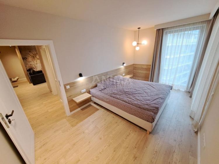 Apartament cu 2 camere semidecomandat, mobilat în Zorilor
