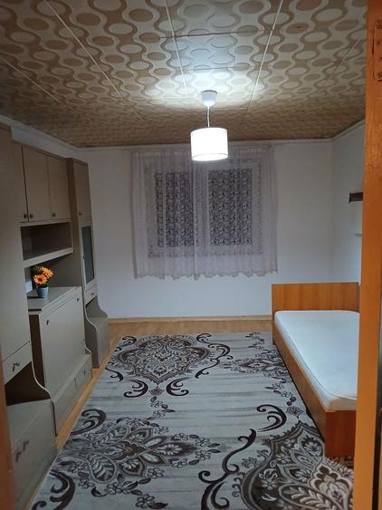 Garsonieră decomandată în Broscărie