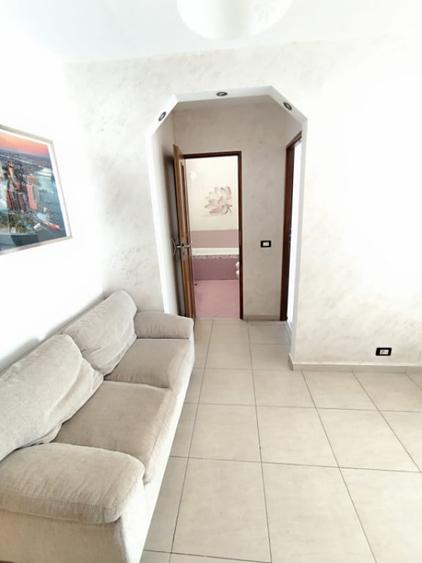 Apartament cu 2 camere semidecomandat în Grigorescu