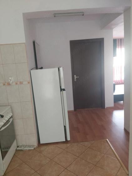 Proprietar inchiriez apartament 2 camere - str. Pomiculturii, 62 mp + 2 balcoane - 6
