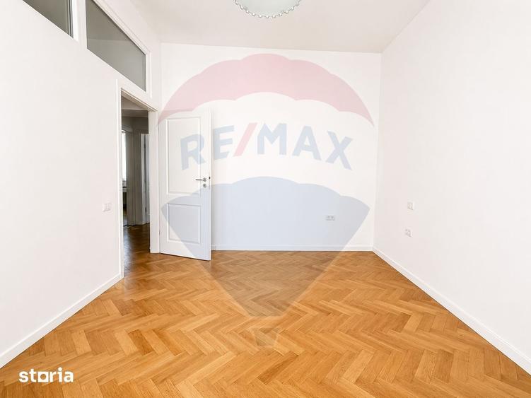 Apartament cu 4 camere în Centrul Istoric