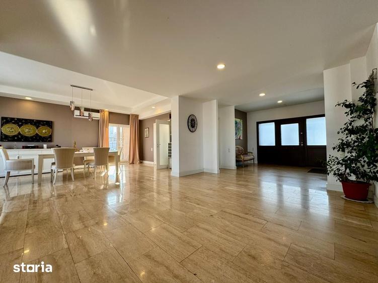 Casă cu 6 camere cu Teren 650 Mp în Ștefăneștii de Jos