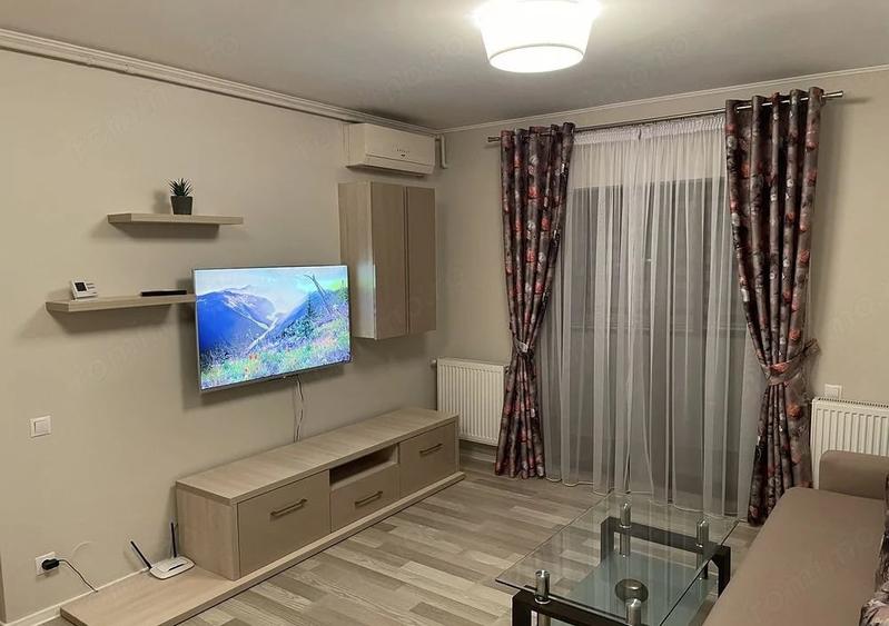 Apartament cu 2 camere semidecomandat în Central