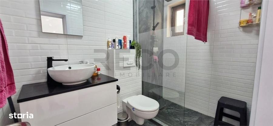 Casă cu 4 camere în Sânmartin