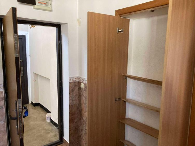 Apartament cu 2 camere semidecomandat în Obor