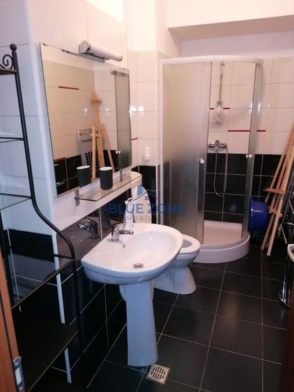 Apartament cu 3 camere decomandat în Calea Călărașilor