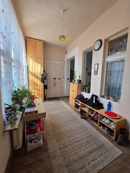 Apartament cu 4 camere decomandat în Elisabetin