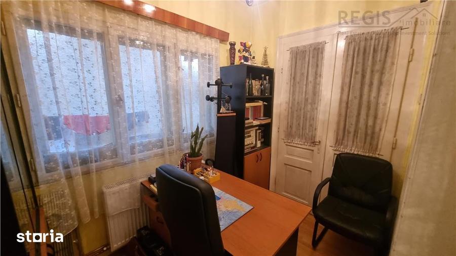 Casă cu 5 camere cu Teren 240 Mp în Bartolomeu