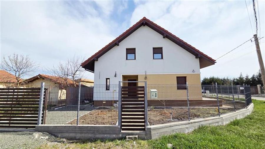 Duplex cu 5 camere cu Canalizare în Dumbrăvița