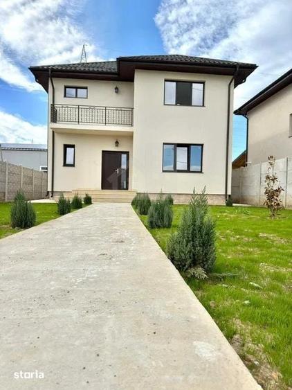 Casă cu 5 camere cu Teren 456 Mp în Malu Mare
