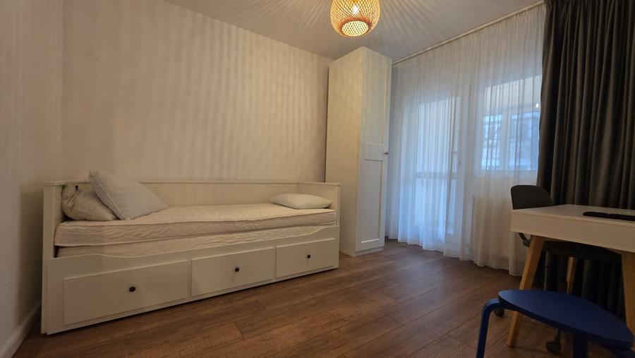 Apartament cu 3 camere decomandat în Militari