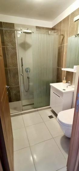 Apartament cu 2 camere semidecomandat în Cazino