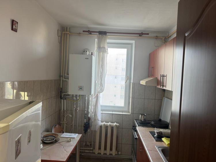 Apartament cu 2 camere semidecomandat în Tomis II