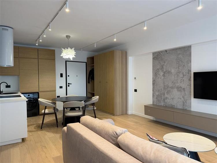 Apartament cu 2 camere decomandat, mobilat în Cotroceni