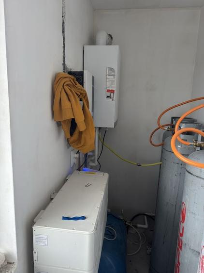 Casă cu 4 camere în Central