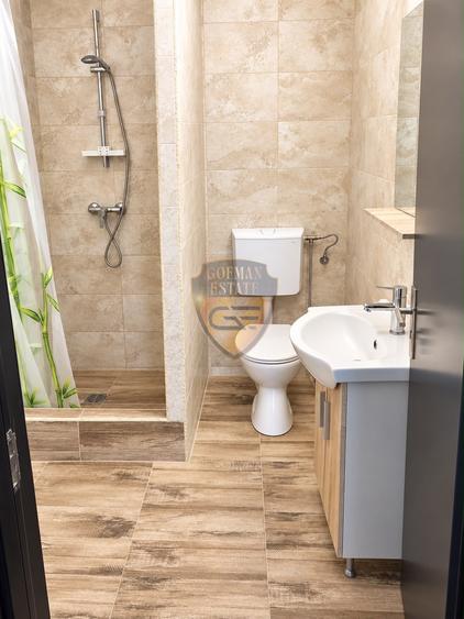Apartament cu 3 camere decomandat în Faleza Nord