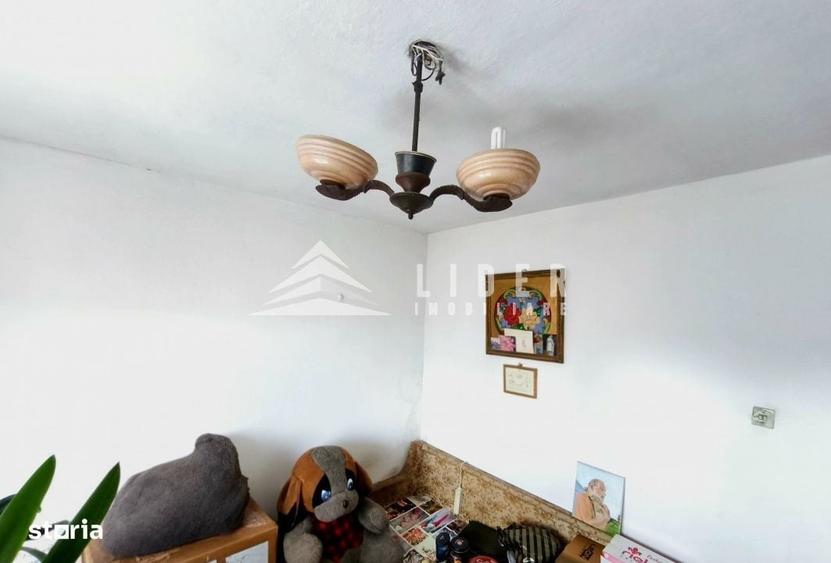 Apartament cu 4 camere decomandat în Horea