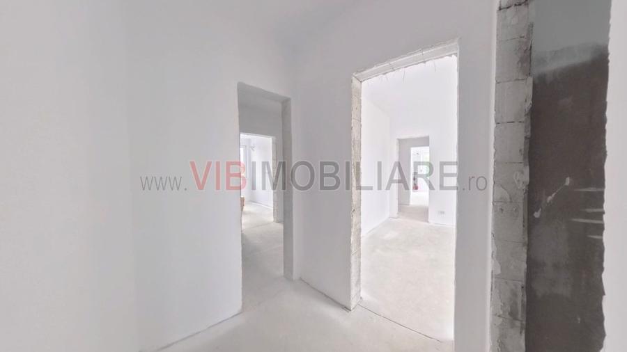Apartament cu 4 camere decomandat în Berceni