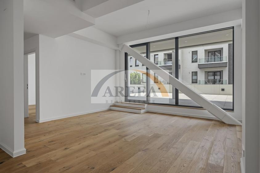 Apartament cu 3 camere decomandat în Aviației
