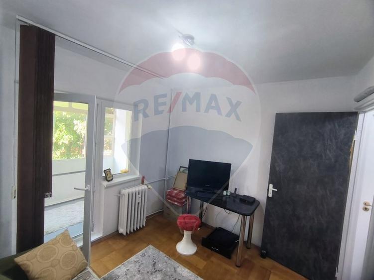 Apartament cu 3 camere decomandat, mobilat în Micălaca