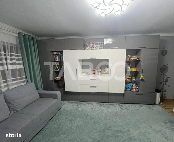 Apartament cu 2 camere decomandate de vanzare in Grigorescu cu boxa - 1